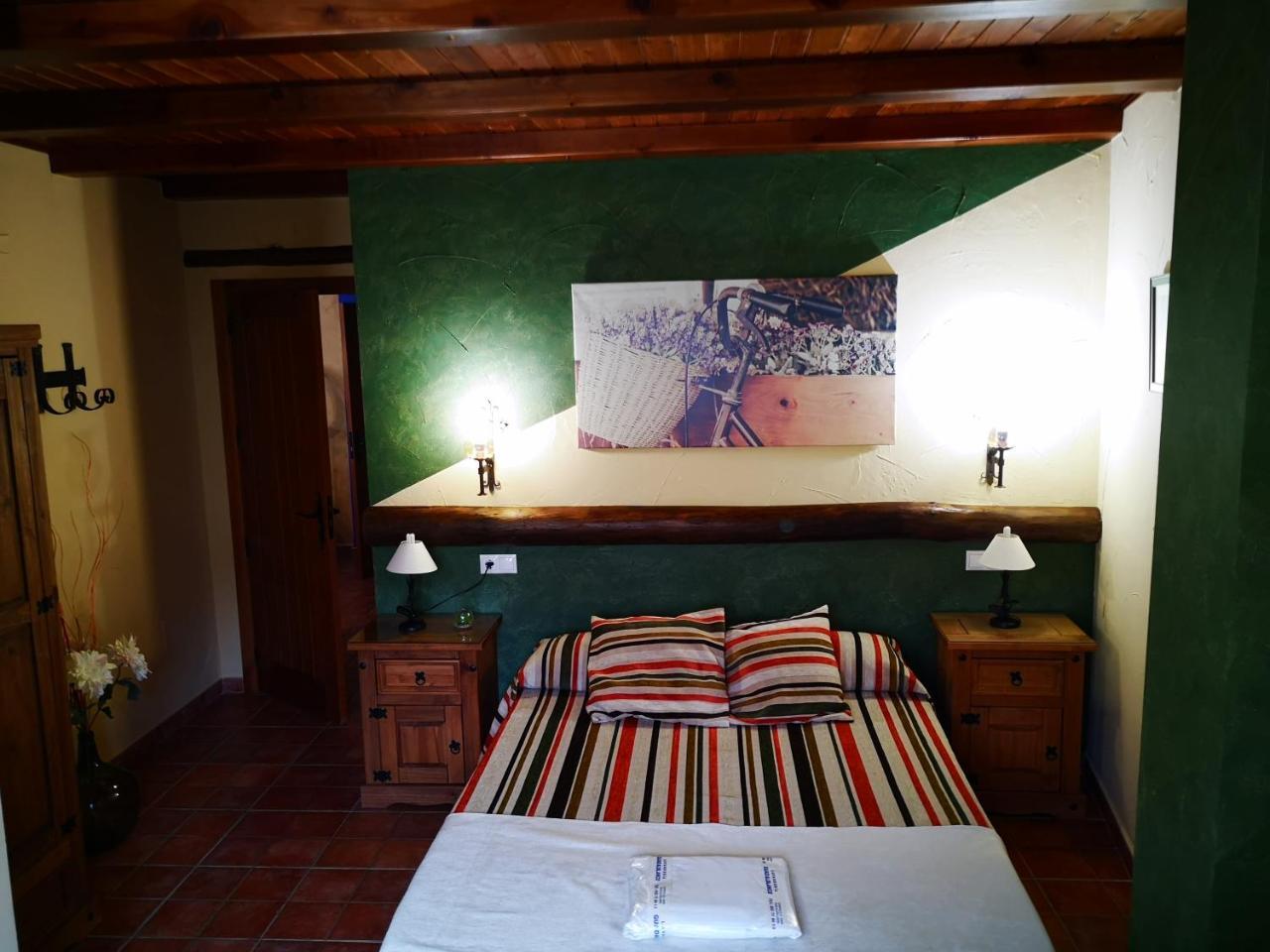 Apartamentos La Suerte Hinojares エクステリア 写真